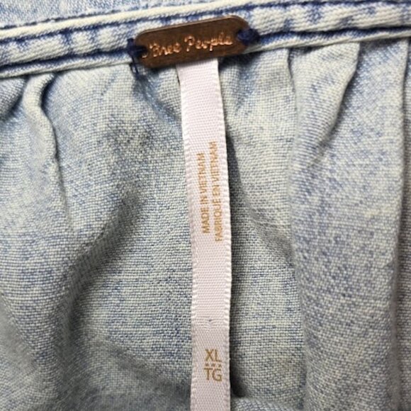 NWOT Free People Smock It To Me Denim Top XL - Picture 11 of 13